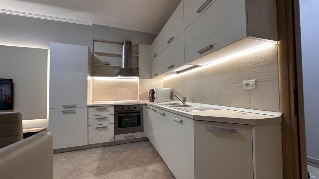 Appartamento 2+1 in affitto in via Kongresi Manastirit