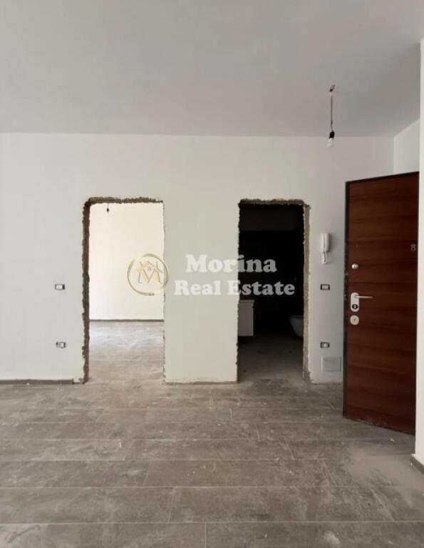 Qera Ambjent Biznesi 1+1+Aneks+Ballkon,Rr.Dritan Hoxha, 400 euro/muaj
