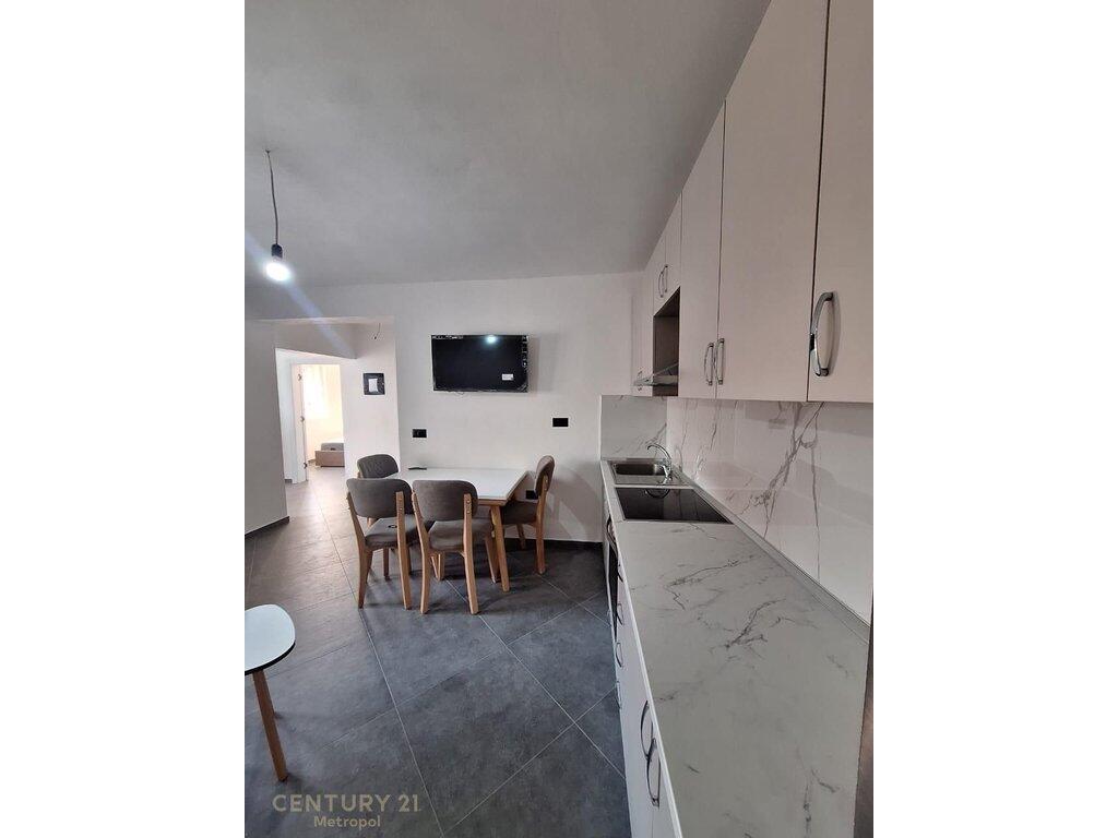 APPARTAMENTO 2+1, CON PARCHEGGIO IN VIA RIZA CEROVA!!