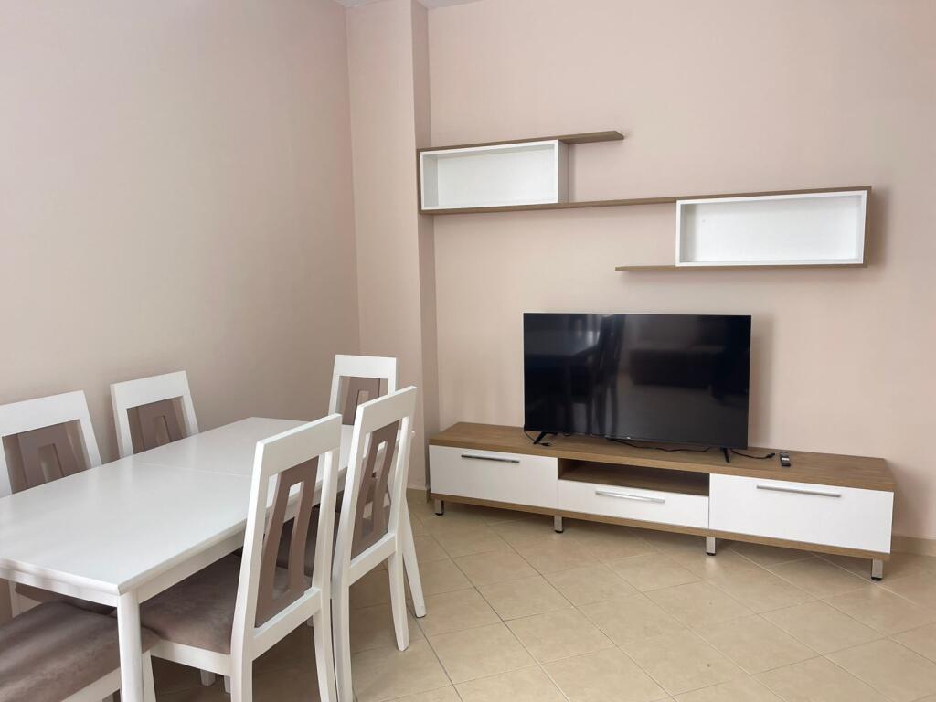 Fresk, affittasi appartamento 1+1! 400 Euro