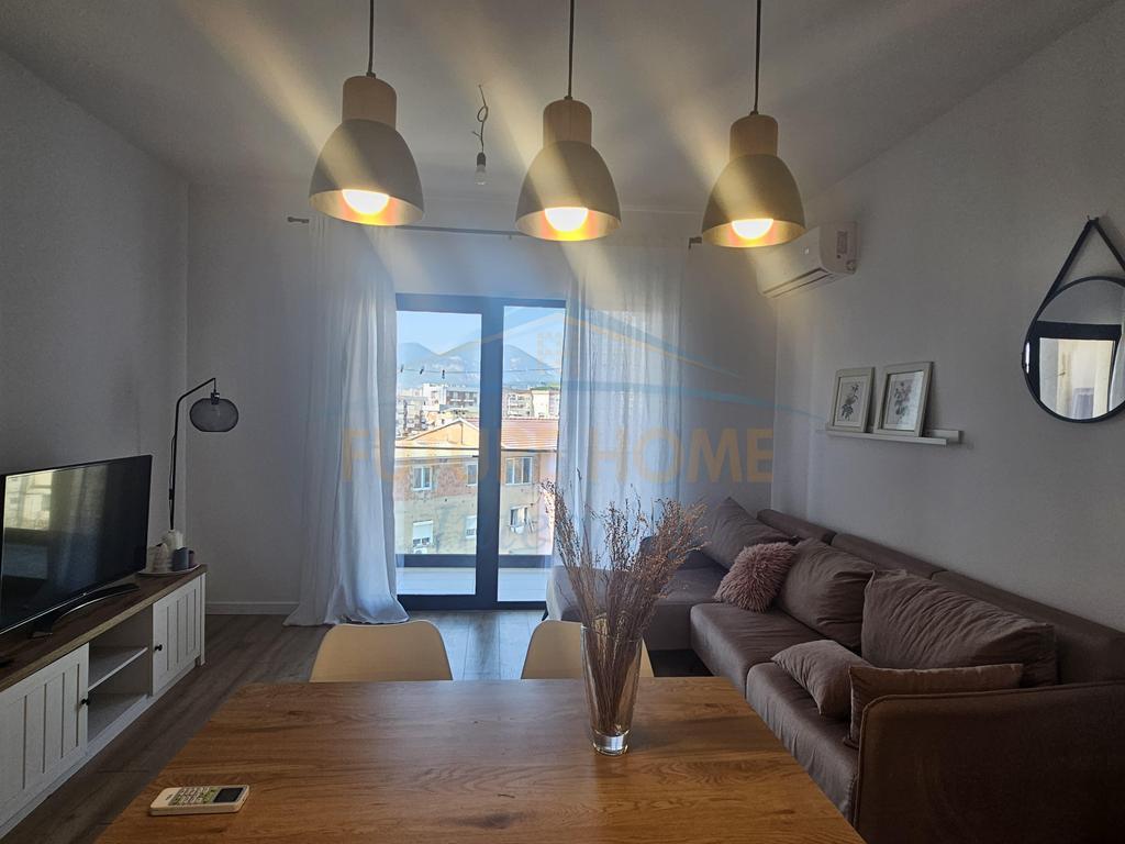 Affitto, Appartamento 1+1, Ex Mercato Elettrico, Tirana.