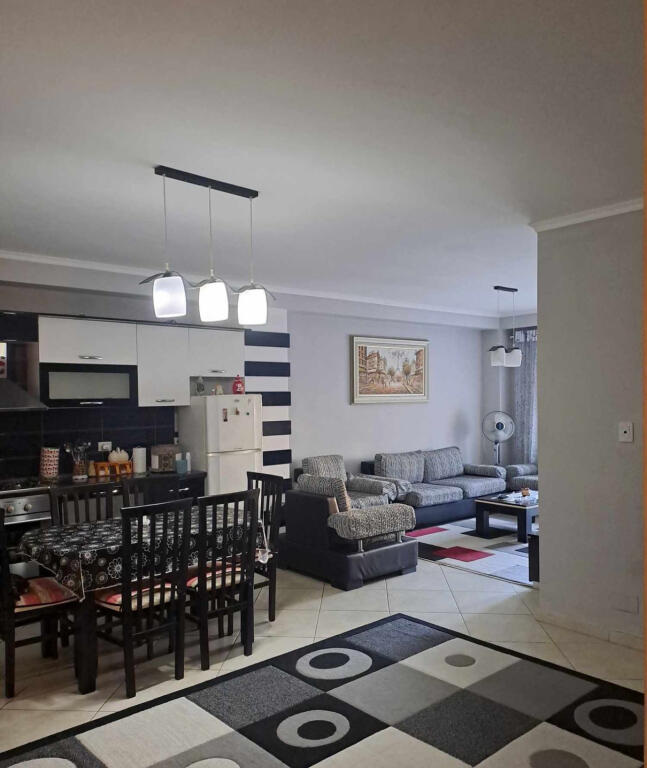 Fresk, appartamento 2+1 in affitto! 400 Euro