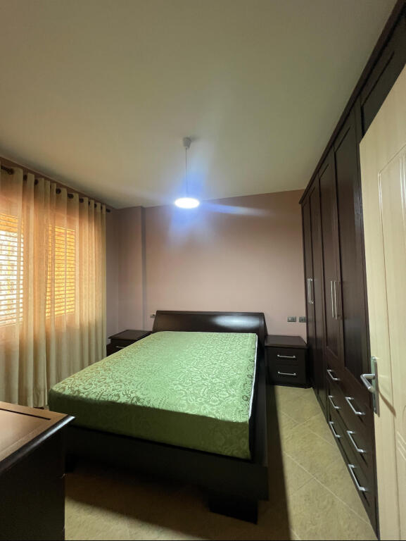 Apartament 3+1 per qera