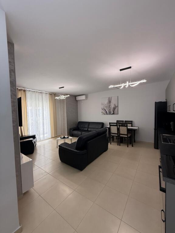 Appartamento 2+1 in Affitto – Vicino alla Scuola ”Drita e Dijes”, Vlora