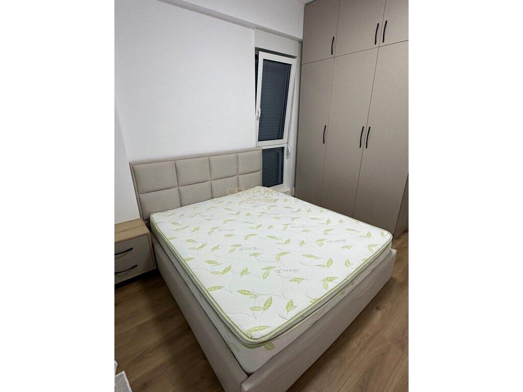 We rent a 1+1 apartment at the OXA complex
