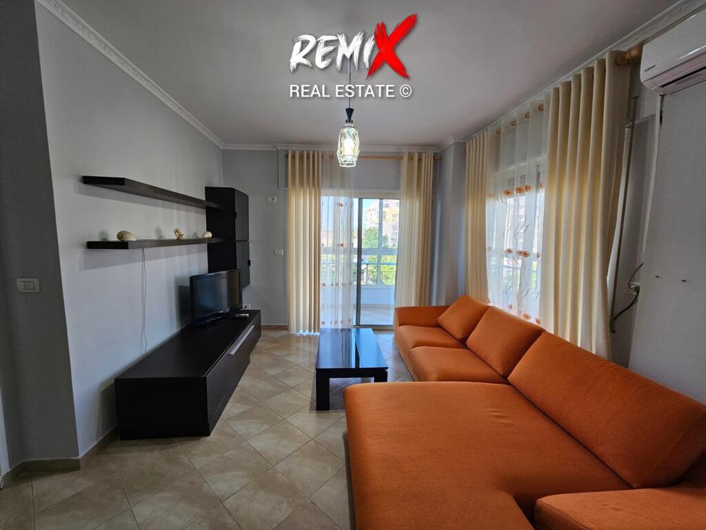 VENDESI SUPER APPARTAMENTO 2+1 + VERANDA SULLA SPIAGGIA, DURRËS