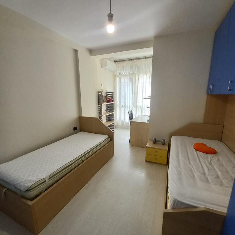 Apartament 2+1+2+2 me Qira – Ministria e Mbrojtjes