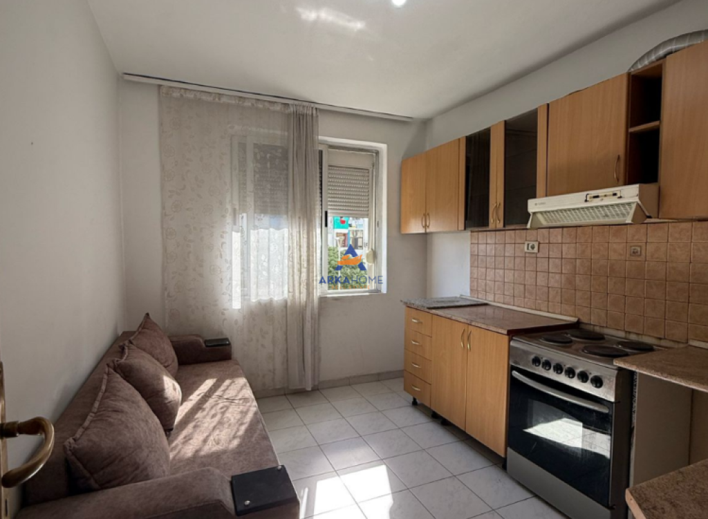APARTMENT FOR RENT 2+1+BALCONY "MUHAMET GJOLLESHA STREET" 450 EURO.