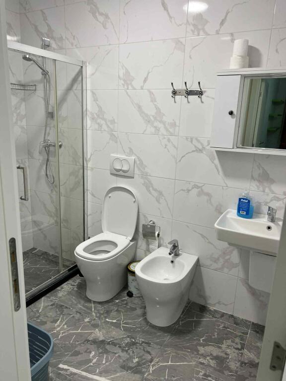 FOR RENT 2+1+2 FIORI DI BOSKO  70,000 LEKE