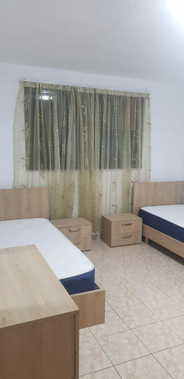 Apartament me Qera 2+1 tek Blloku (ID B221329)