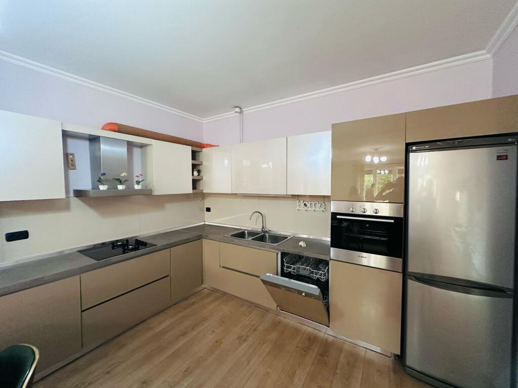 Jepet me qera🔥  Apartament 2+1+2 ballkon +2tualete   ⛳️Xhamia e tabakeve