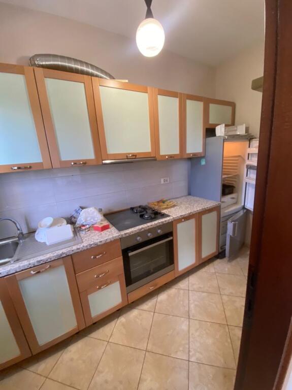 3+1,empty,dry lake,600 euros,additional parking offered