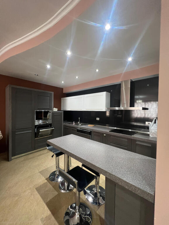 Apartament 3+1 per qera