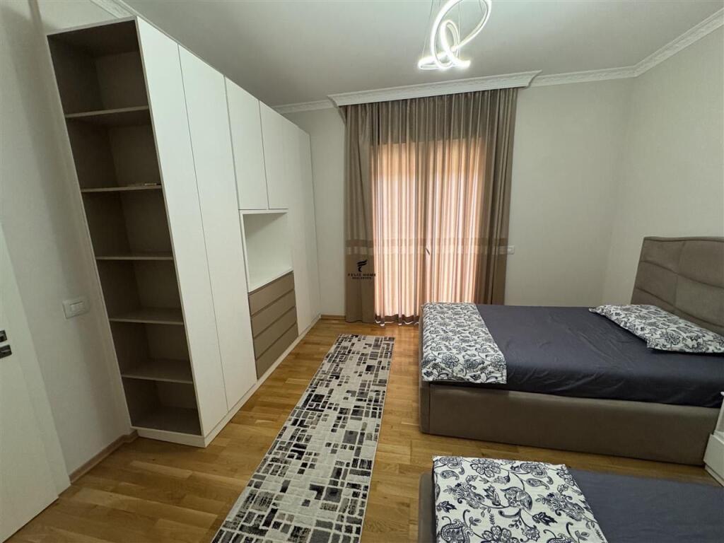 VILLA IN AFFITTO 400 M2 QTU 2.000 EURO