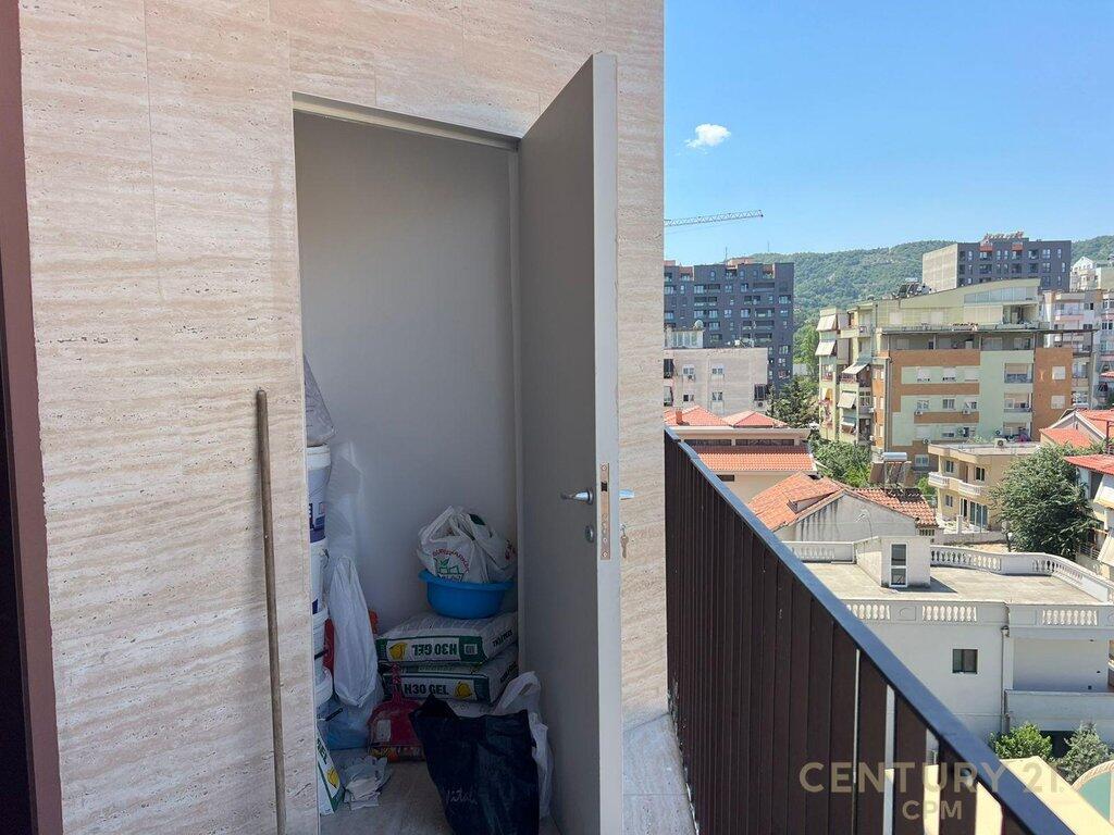 AT ALTANA, APARTMENT 2+1+2 FOR RENT ON KOSOVARËVE STREET!
