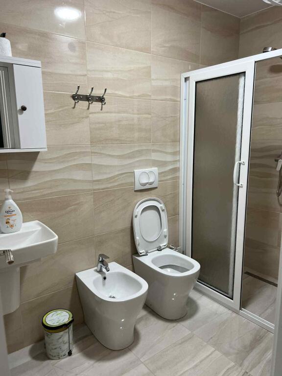 FOR RENT 2+1+2 FIORI DI BOSKO  70,000 LEKE