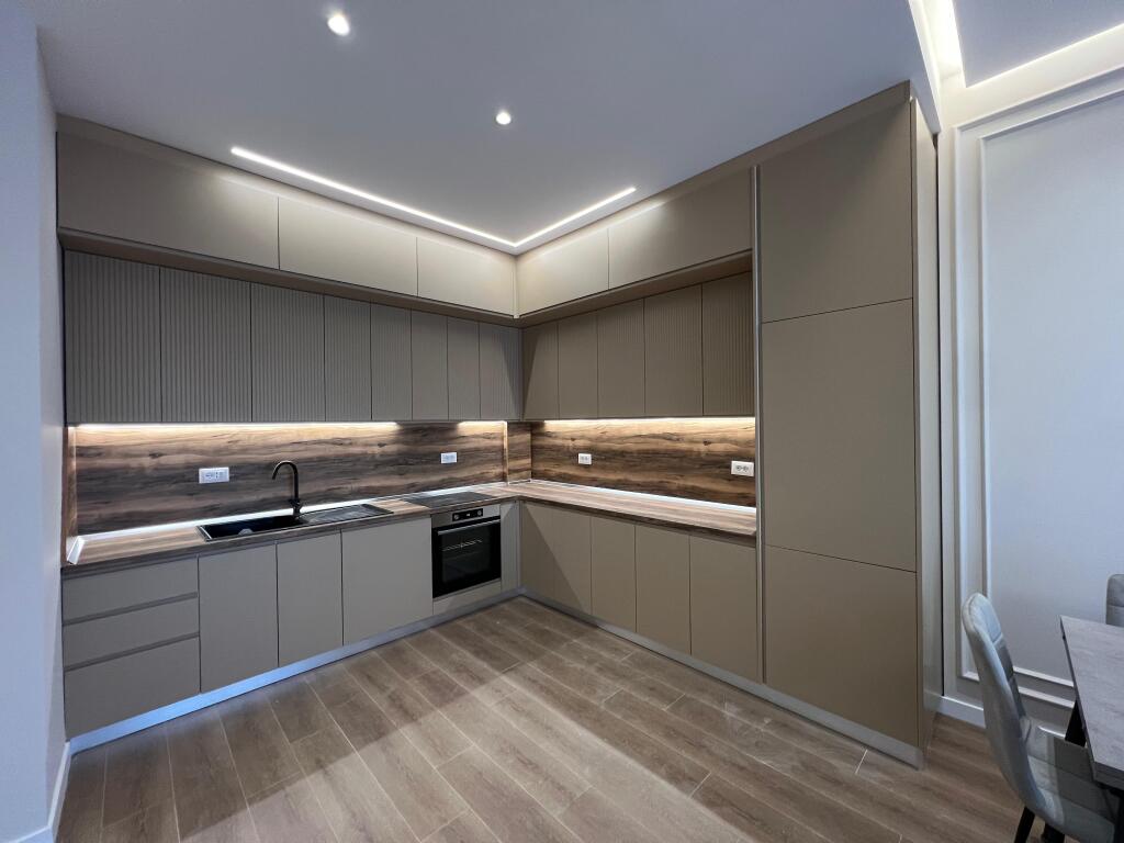 APPARTAMENTO MODERNO 1+1 IN AFFITTO AL VIALONE GJERGJ FISHTA