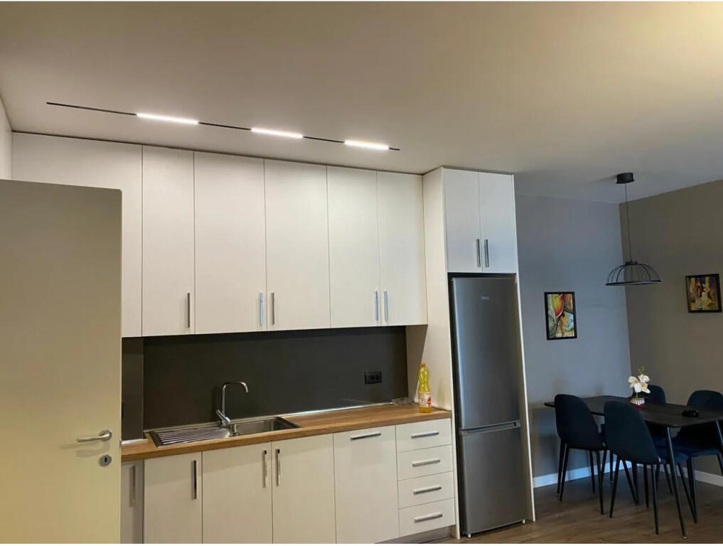 AFFITTASI APPARTAMENTO 1+1 VIA KAVAJES VICINO A GLOBE