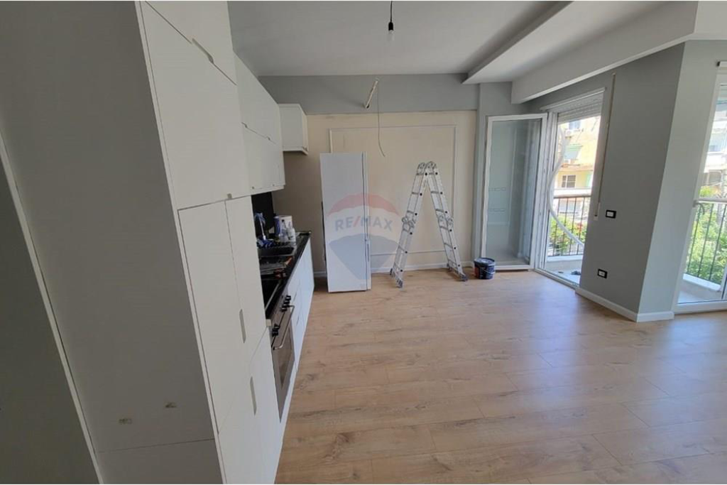Apartment 2+1 for rent at Brryli !