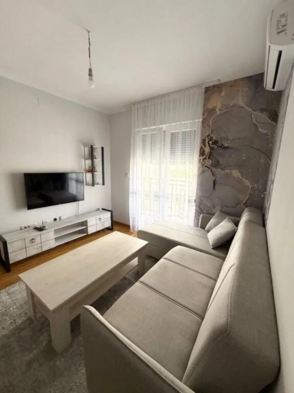 Apartament Me Qera 1+1 tek Rruga e Elbasanit (ID B211359) Tirane
