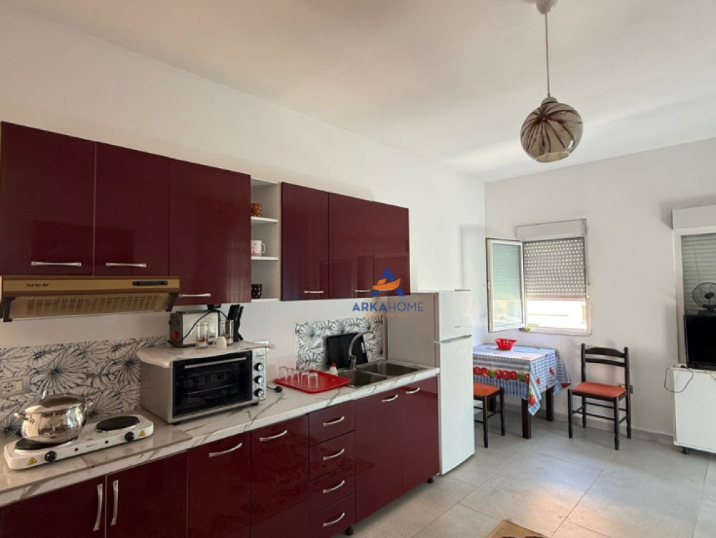 APPARTAMENTO IN AFFITTO 1+1+BALCONE "VICINO A UET, PORCELLANA" 45000 LEKE