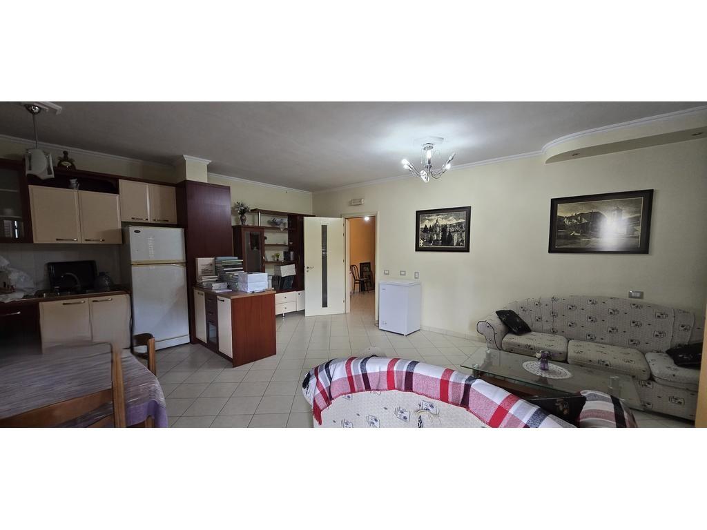 Appartamento 2+1+Posto Auto! 500 € /Mese. ALI DEM