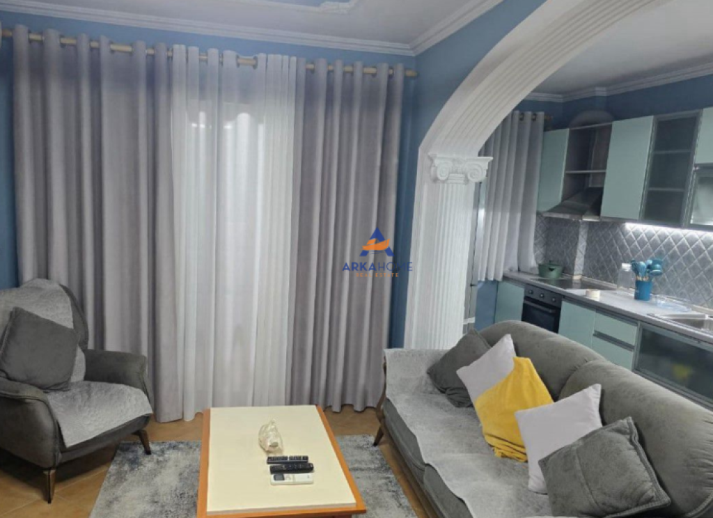 JEPET ME QERA APARTAMENT 2+1+BALLKON "TE QENDRA CONDOR" 550 EURO