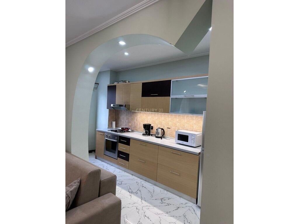APARTMENT 1+1 FOR RENT – WILLSON SQUARE, TIRANA