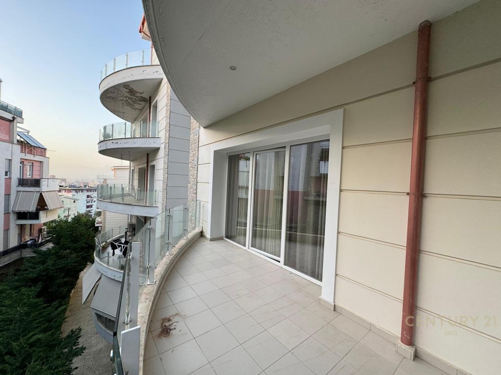 For Rent Apartment 2+1 + Parking Spot | Botanical Garden