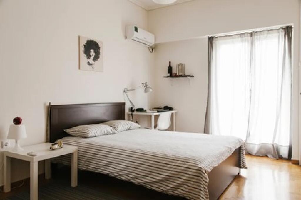 Apartament 1+1 duplex me qera tek Komuna e Parisit (ID B2101177) Tirane