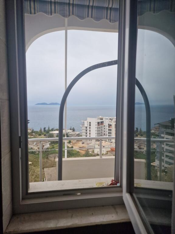 APPARTAMENTO 2+1+2 IN VENDITA VICINO ALL'ACQUA FREDDA. VLORE