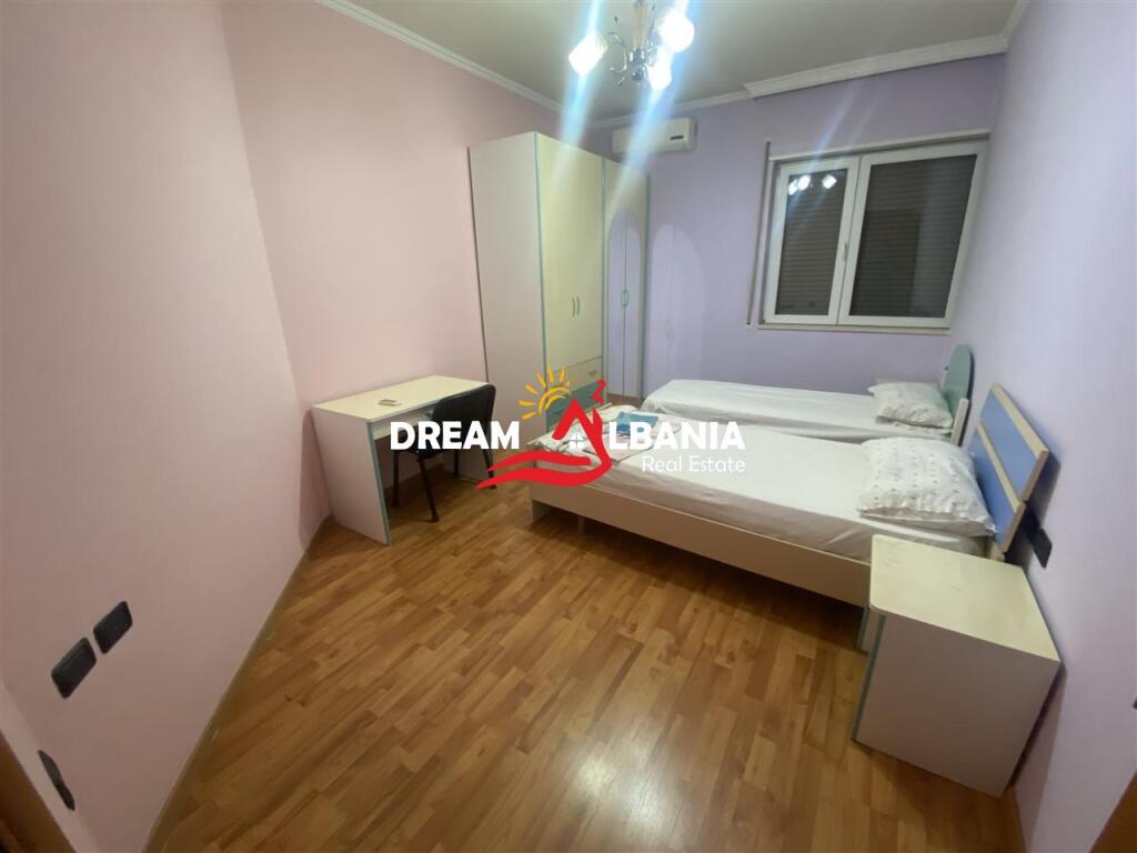 Apartment 3+1 +2 bathrooms for rent in the Brryli area, near the “New Maternity” Tirana (ID 4231462)