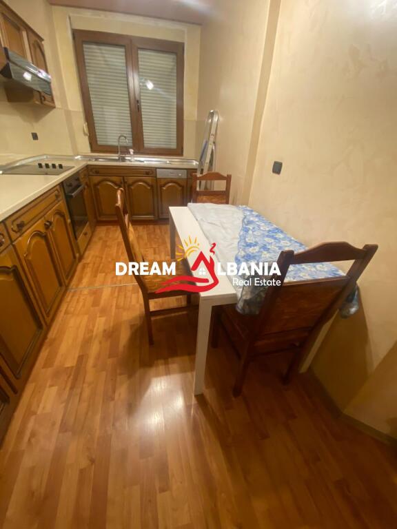 Apartment 3+1 +2 bathrooms for rent in the Brryli area, near the “New Maternity” Tirana (ID 4231462)