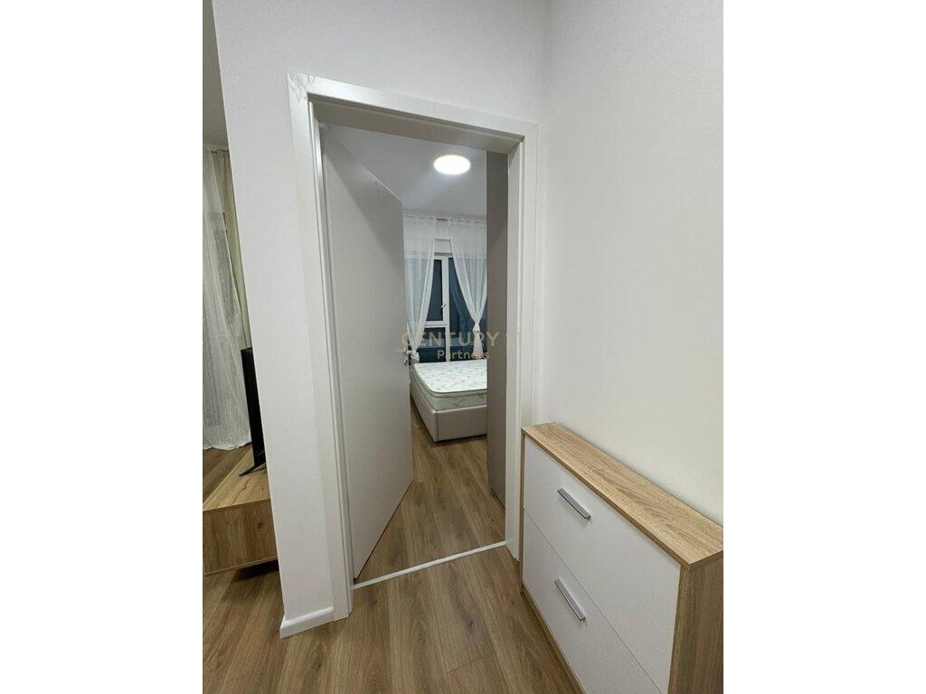We rent a 1+1 apartment at the OXA complex