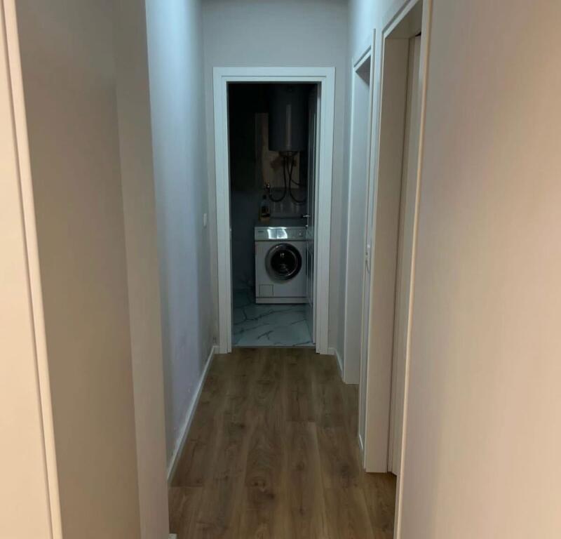 Appartamento 2+1 in vendita in Via Kavaja, vicino a Globe.