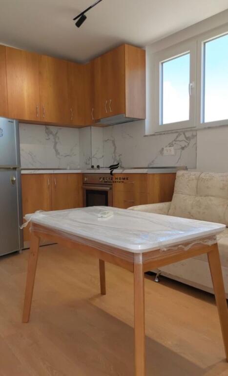 APARTMENT FOR RENT 1+1 TRAIN STATION 600 EURO