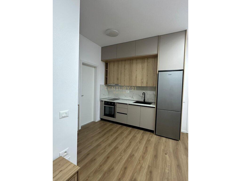 We rent a 1+1 apartment at the OXA complex