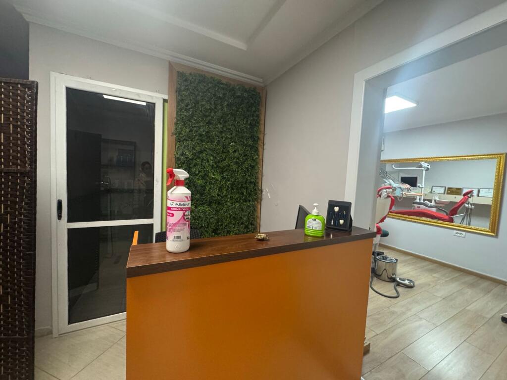 Locale commerciale in affitto, Nisharwku