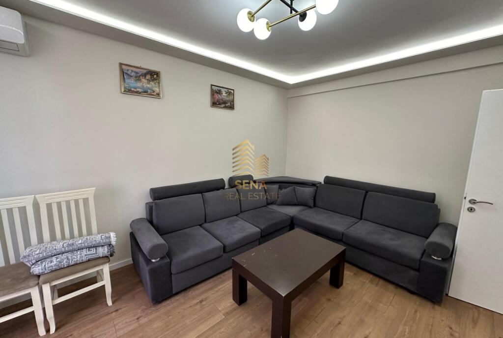 Affitto, Appartamento 1+1, Via Dibres, 550 Euro/mese