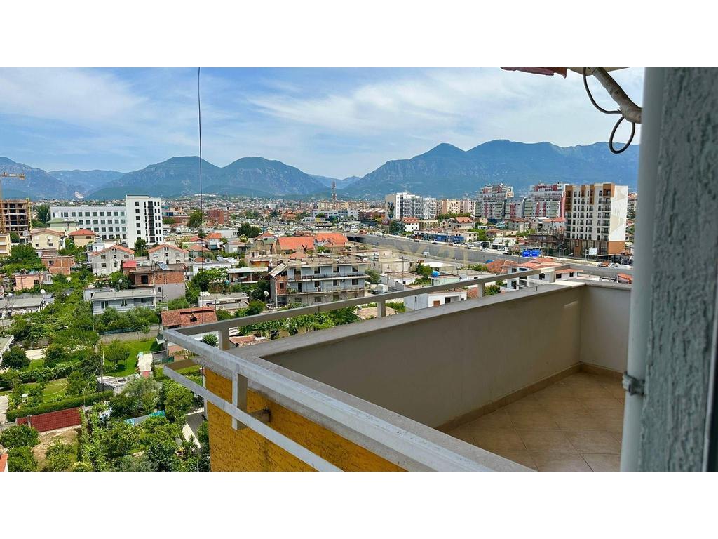 We rent a 2+1 apartment in Astir!