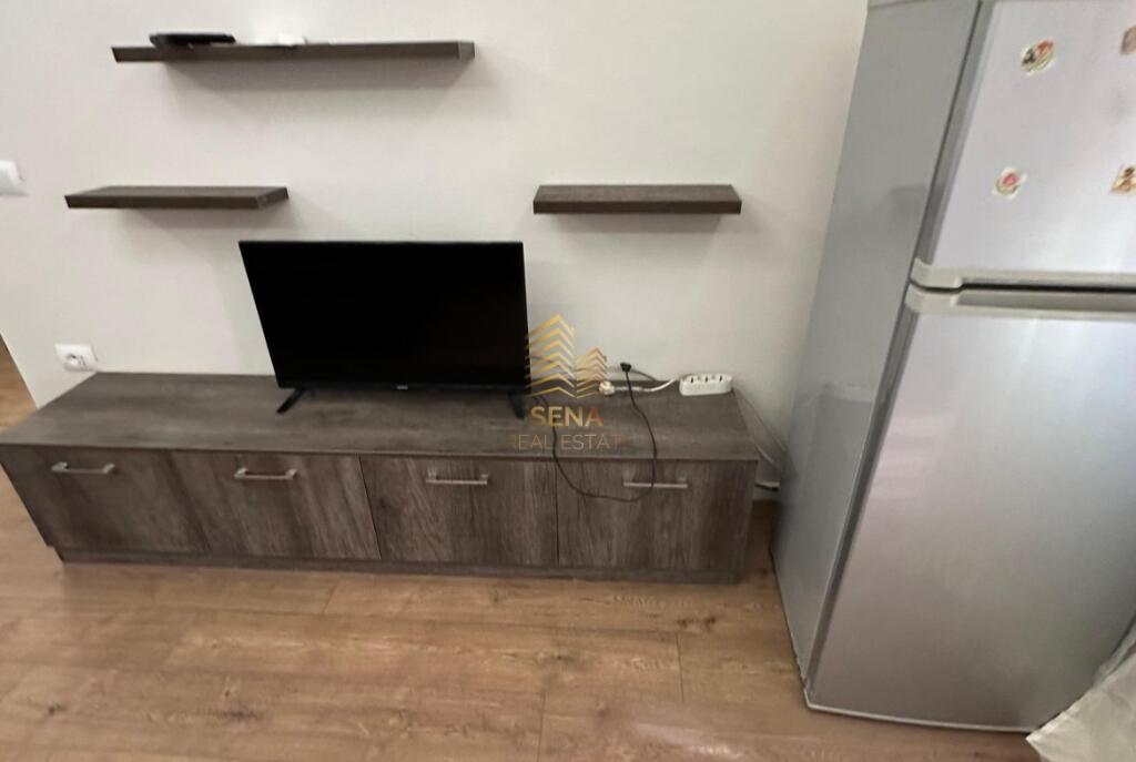 Affitto, Appartamento 1+1, Via Dibres, 550 Euro/mese