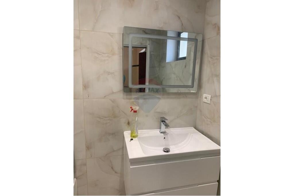 Rent - Office space near 21 Dhjetori