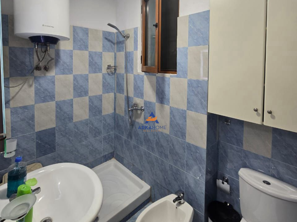JEPET ME QERA APARTAMENT 2+1+BALLKON "TE QENDRA CONDOR" 550 EURO