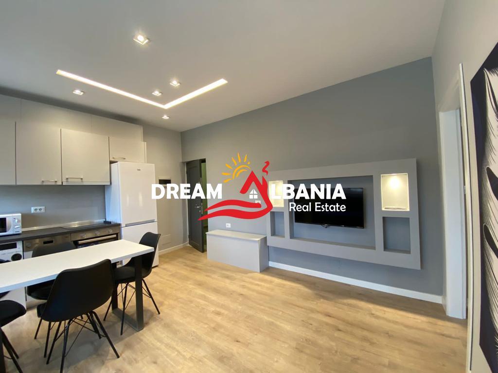 Appartamento 1+1 in affitto nella zona del 21 Dicembre vicino ai convitti di Ingegneria Edile a Tirana (ID 4211735)