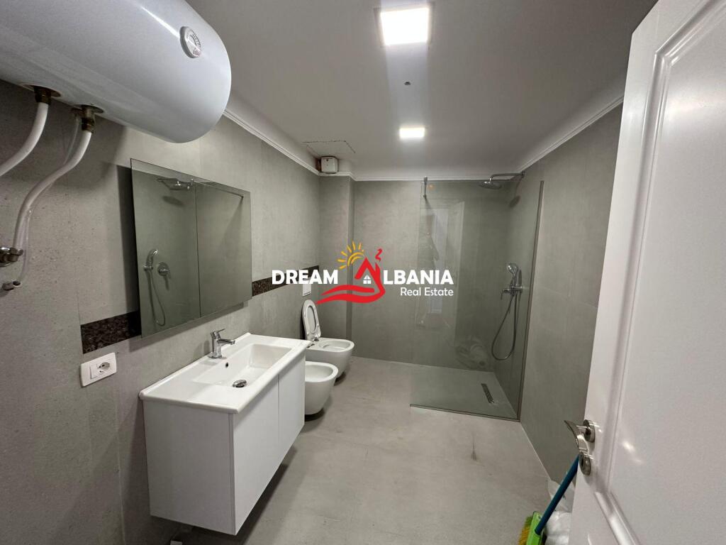 Super Apartment 3+1+2 for sale at Residenca Kodra e Diellit 2 near British High School (ID 4131461)