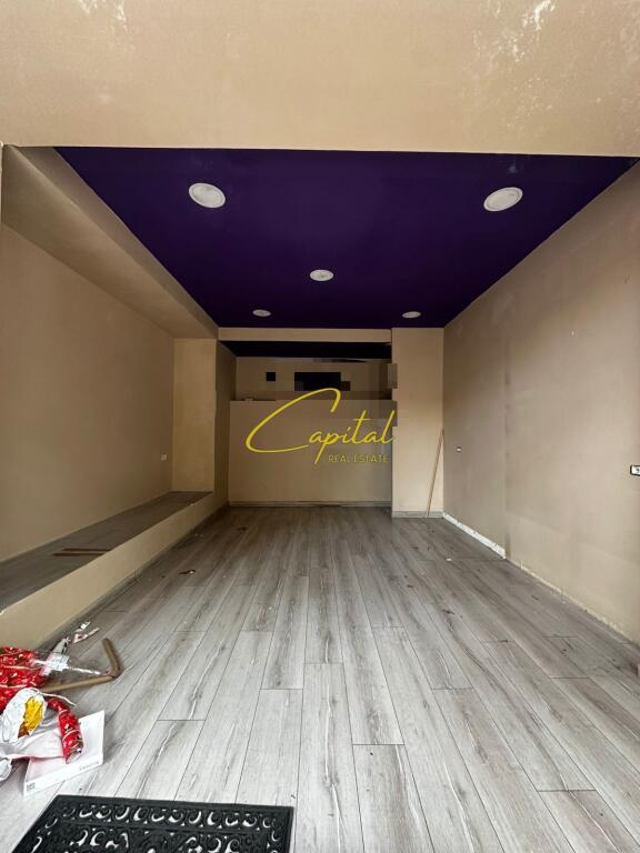 NEGOZIO IN AFFITTO 25 M2 MYSLYM SHYRI 85.000 LEKE