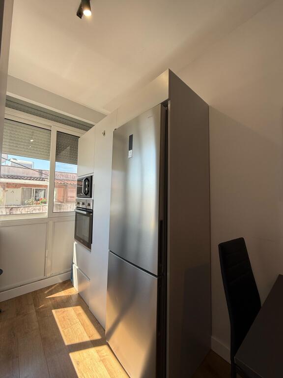 Apartment for rent 1+1 Komuna Parisit 700 Euro