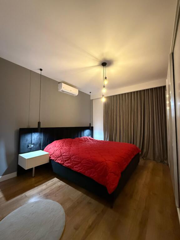 Apartment for rent 1+1 Komuna Parisit 700 Euro