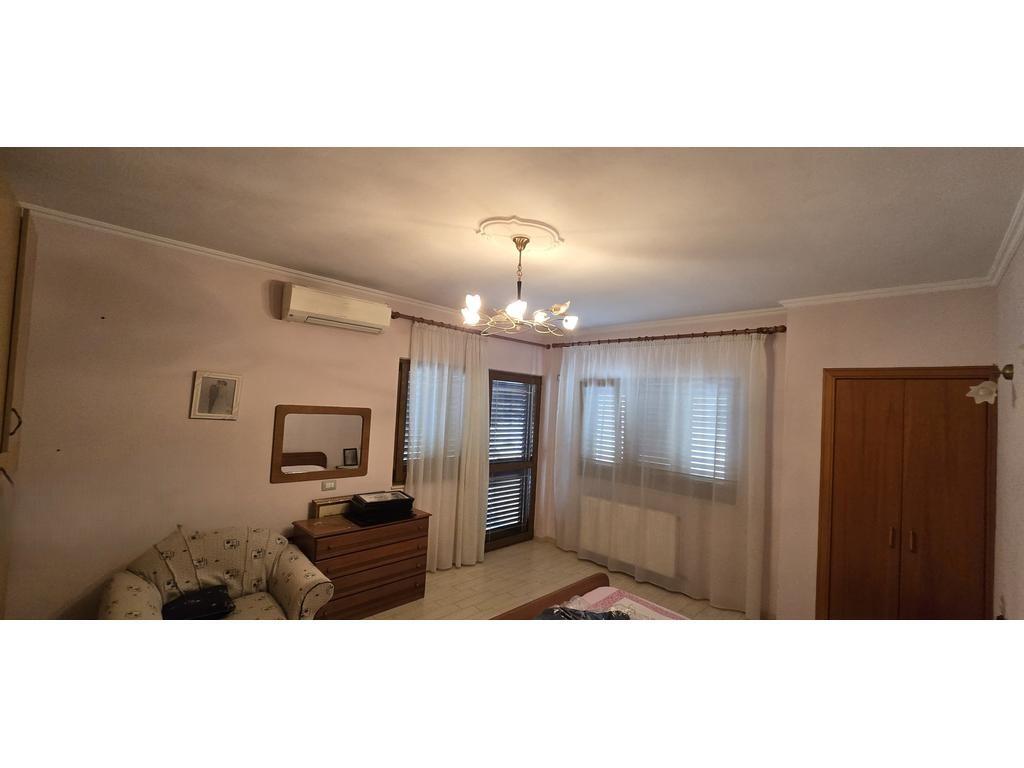 Appartamento 2+1+Posto Auto! 500 € /Mese. ALI DEM