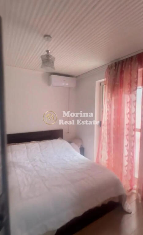 Rent, Apartment 1+1, at Komuna e Parisit , — 400 euro/month.